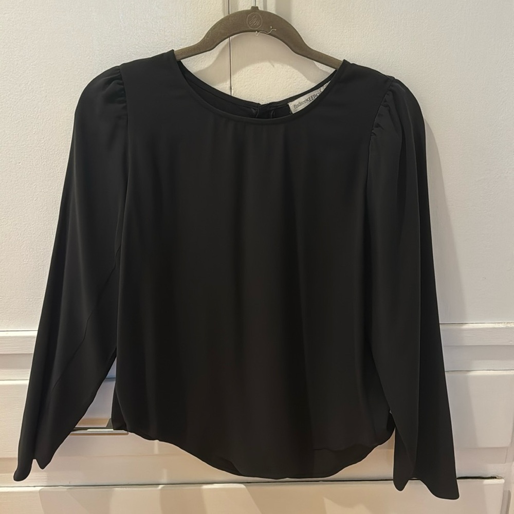 Finders keepers black blouse size small